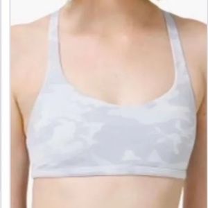 Lululemon free to be wild bra